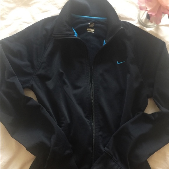 Nike Athletic ZIP up - Picture 2 of 2